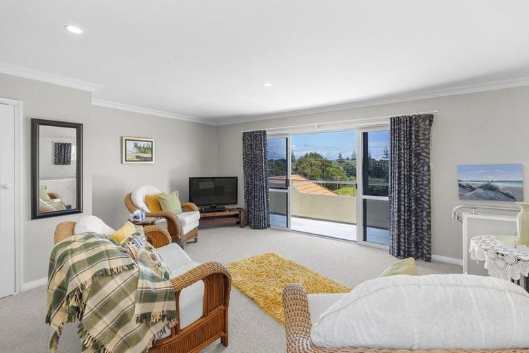Photo of property in 50 Leslie Street, Waitara, 4320