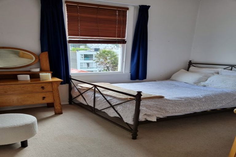 Photo of property in 83 Pirie Street, Mount Victoria, Wellington, 6011