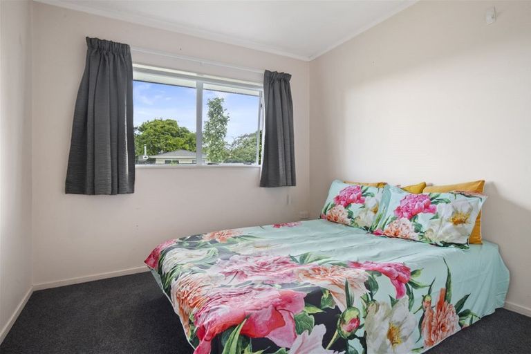 Photo of property in 2 Childs Avenue, Pukekohe, 2120