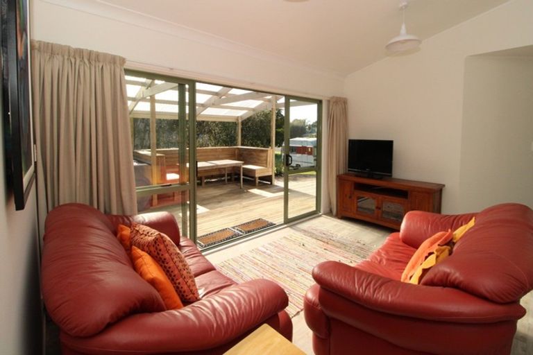 Photo of property in 103 Kowhai Avenue, Matarangi, Whitianga, 3592