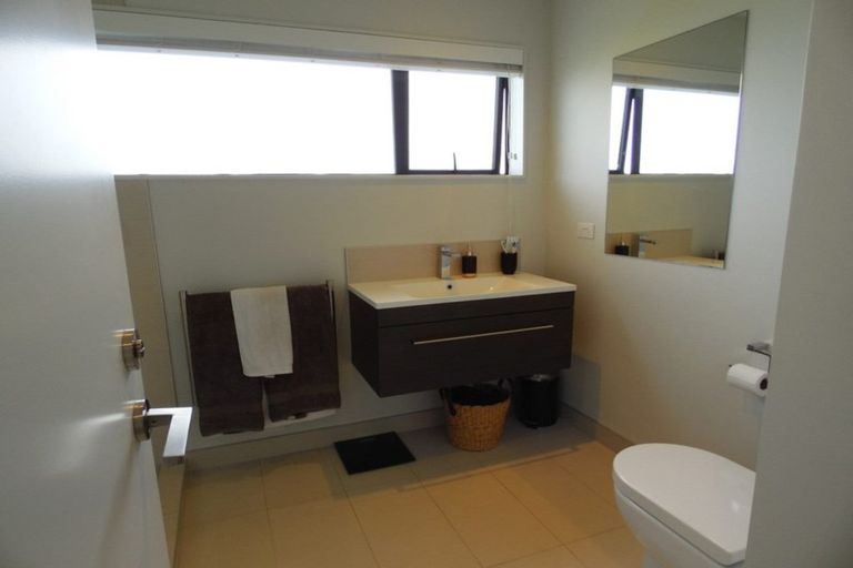 Photo of property in 51 Carder Court, Hobsonville, Auckland, 0618