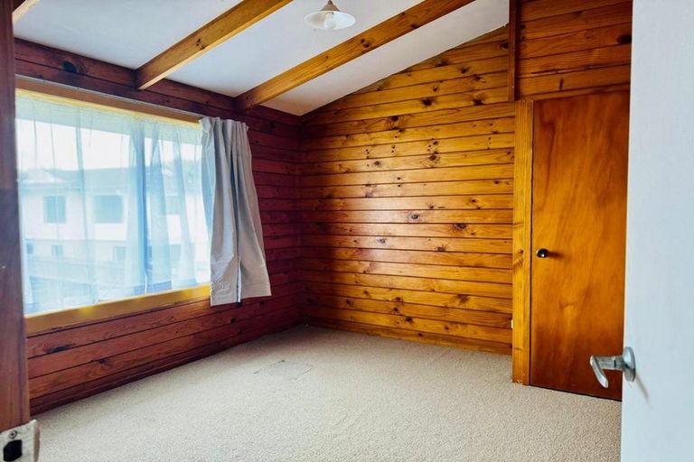 Photo of property in 28a Sandgate Avenue, Botany Downs, Auckland, 2010