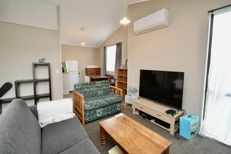 Photo of property in 20 Tiller Close, Kelvin Grove, Palmerston North, 4414