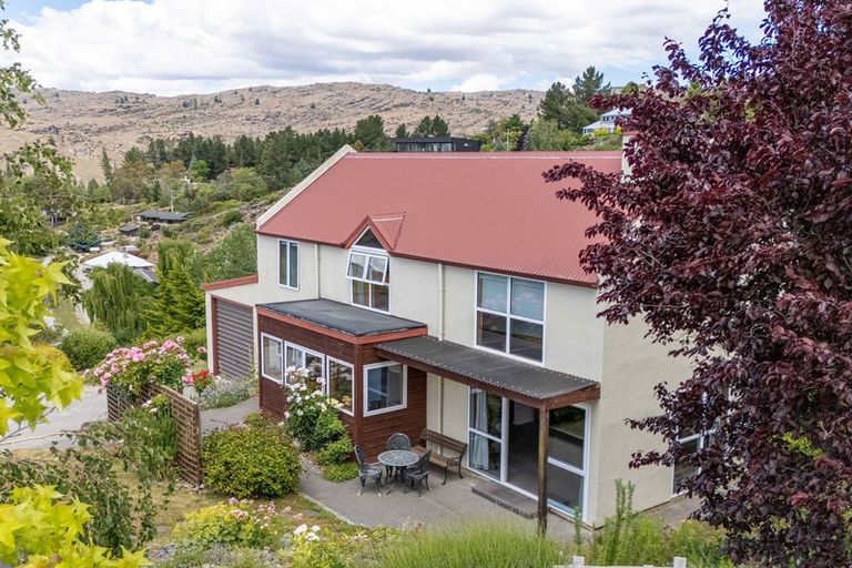 Photo of property in 22 Craig Place, Bridge Hill, Alexandra, 9320