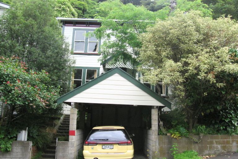 Photo of property in 25 Adams Terrace, Aro Valley, Wellington, 6021