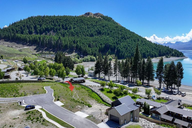 Photo of property in 12 Petes Place, Lake Tekapo, 7999