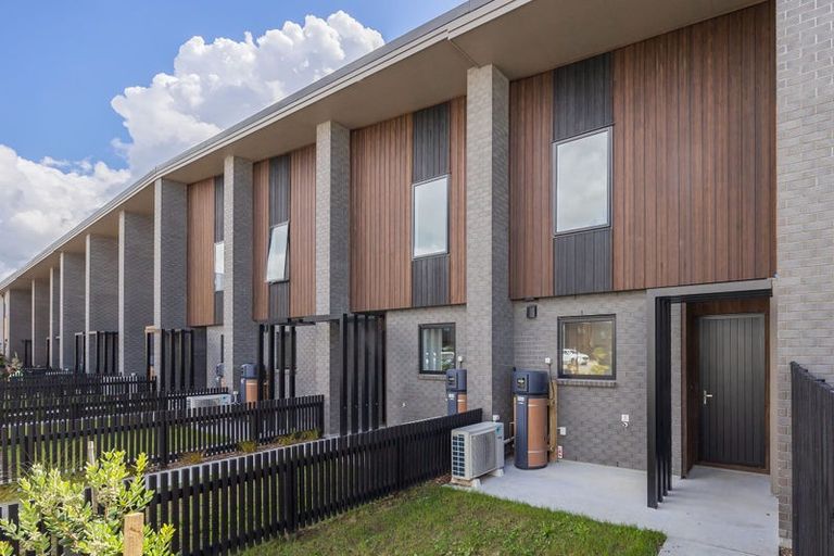 Photo of property in 24 Arvo Lane, Hobsonville, Auckland, 0616