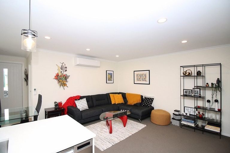 Photo of property in 14 Toi Place, Papamoa, 3118