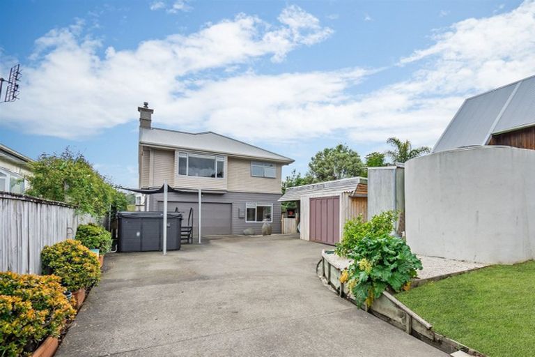 Photo of property in 3 Gurnard Road, Stillwater, Silverdale, 0993