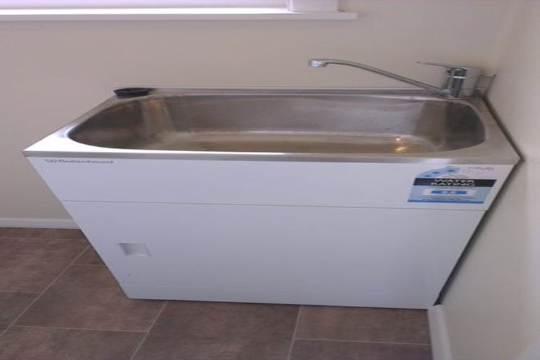 Photo of property in 36 Bowater Place, Manurewa, Auckland, 2102