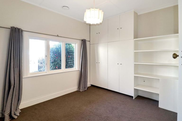 Photo of property in 20 Mersey Street, Island Bay, Wellington, 6023