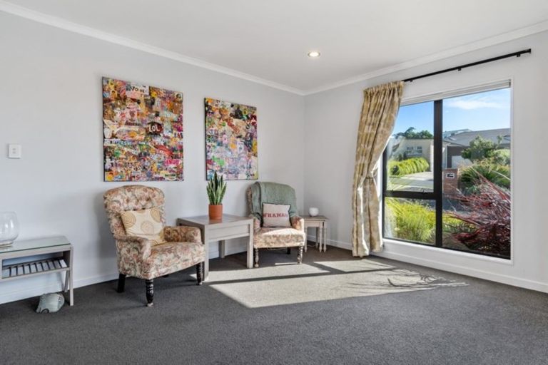 Photo of property in 16 Lynley Park Drive, Omokoroa, 3114