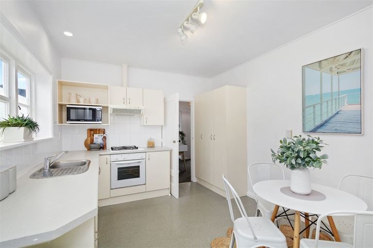 Photo of property in 18b Cressy Street, Waterloo, Lower Hutt, 5011