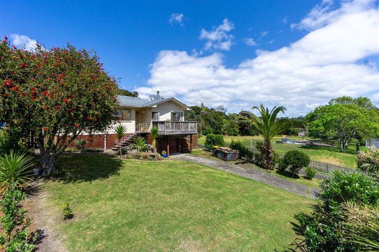 Photo of property in 53 Spinella Drive, Bayview, Auckland, 0629