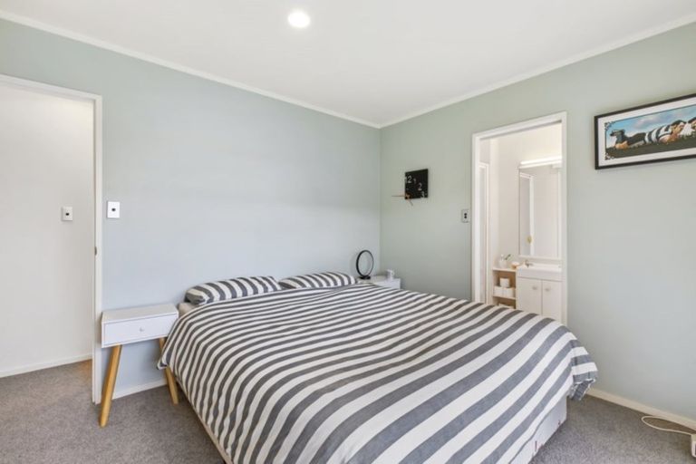 Photo of property in 97h Settlement Road, Papakura, 2110