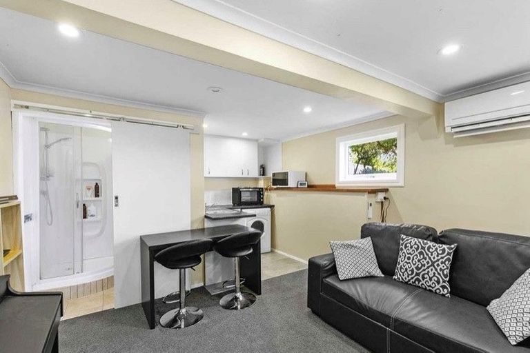 Photo of property in 61b Townsend Road, Miramar, Wellington, 6022