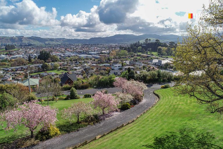 Photo of property in 38 Braeside, Kinmont Park, Mosgiel, 9024