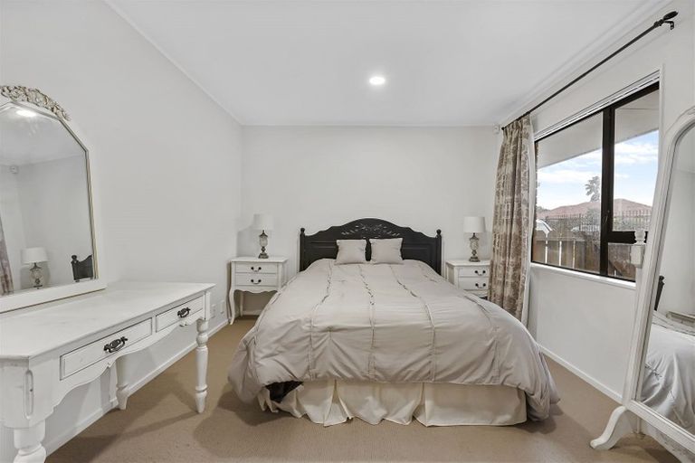 Photo of property in 25 Michael Jones Drive, Flat Bush, Auckland, 2019