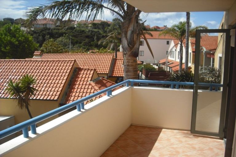 Photo of property in 52 Harbour Village Drive, Gulf Harbour, Whangaparaoa, 0930