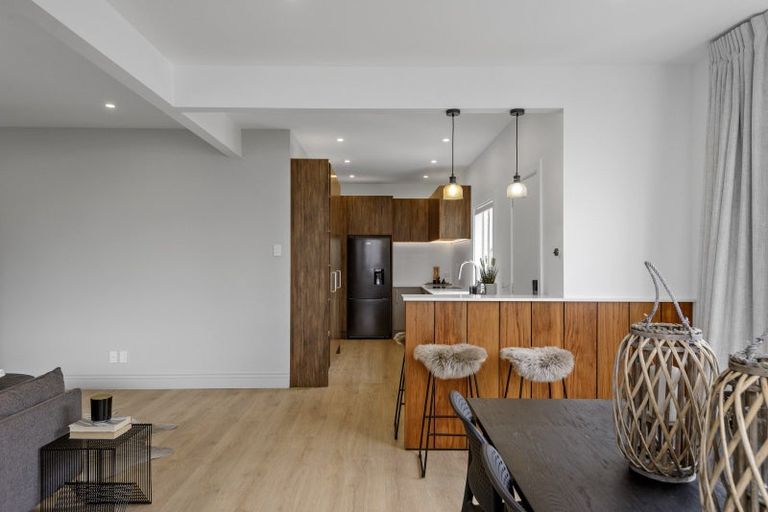 Photo of property in 121 Eastern Terrace, Beckenham, Christchurch, 8023