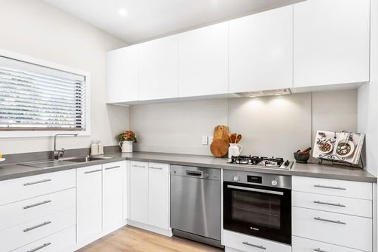 Photo of property in 25 Ron Deal Way, Epuni, Lower Hutt, 5011