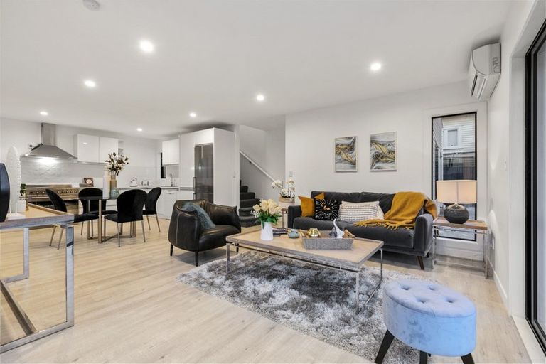 Photo of property in 8 Euston Road, Sandringham, Auckland, 1025