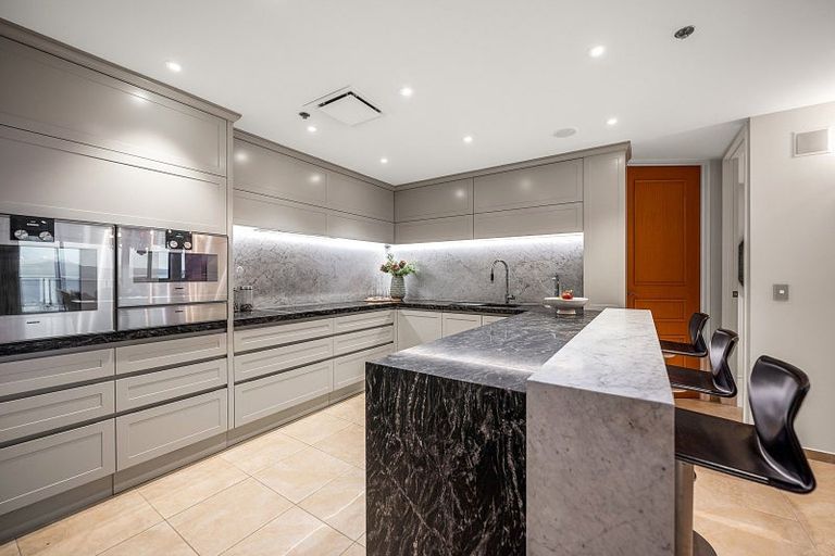 Photo of property in Mon Desir Apartments, 6/173b Hurstmere Road, Takapuna, Auckland, 0622