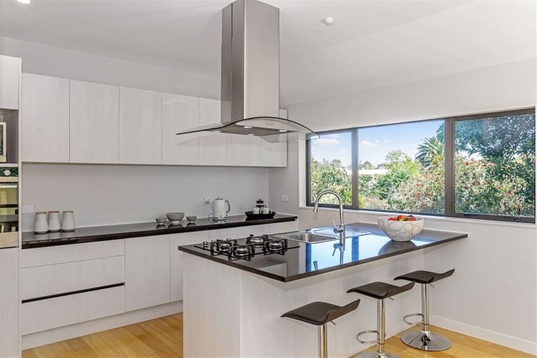 Photo of property in 48b Watea Road, Torbay, Auckland, 0630