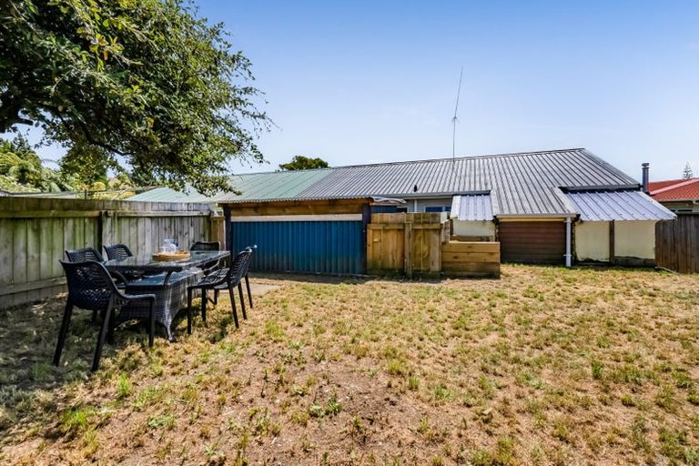 Photo of property in 1/8 Ross Place, Blagdon, New Plymouth, 4310