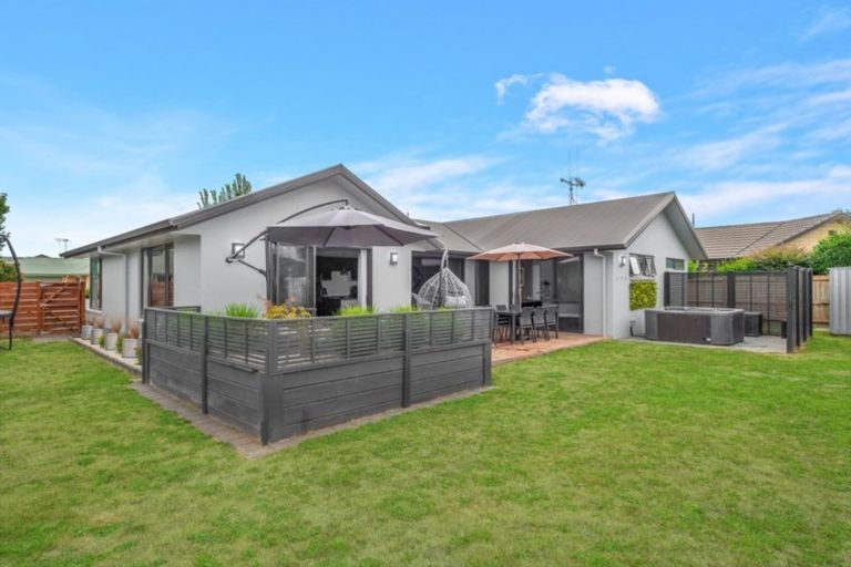 Photo of property in 6 Mickelson Avenue, Rototuna, Hamilton, 3210