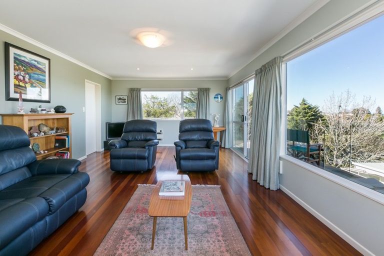 Photo of property in 12 Ormond Road, Hospital Hill, Napier, 4110