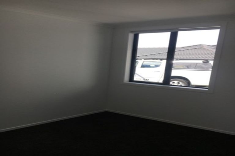 Photo of property in 37 Livingstone Drive, Papamoa Beach, Papamoa, 3118