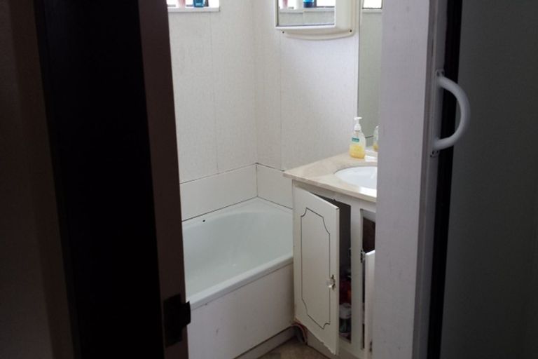 Photo of property in 9b Ironside Road, Johnsonville, Wellington, 6037