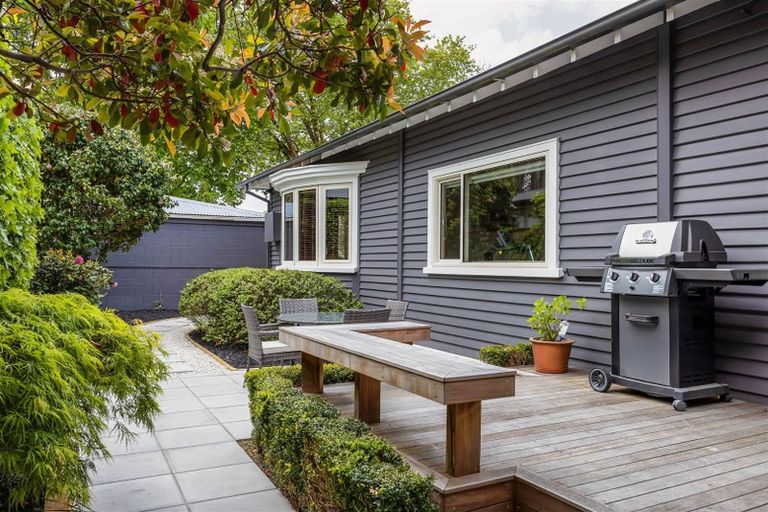 Photo of property in 7 Thorrington Road, Cashmere, Christchurch, 8022