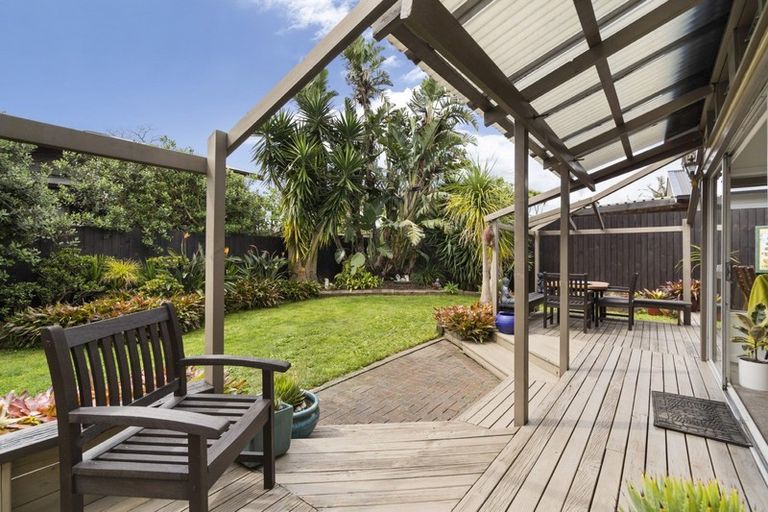 Photo of property in 50a Ngataringa Road, Devonport, Auckland, 0624
