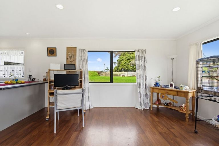 Photo of property in 2149 Awhitu Road, Pollok, Waiuku, 2684