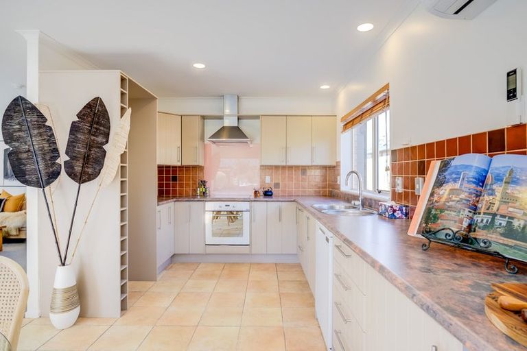 Photo of property in 35 Northmeadow Drive, Rototuna, Hamilton, 3210