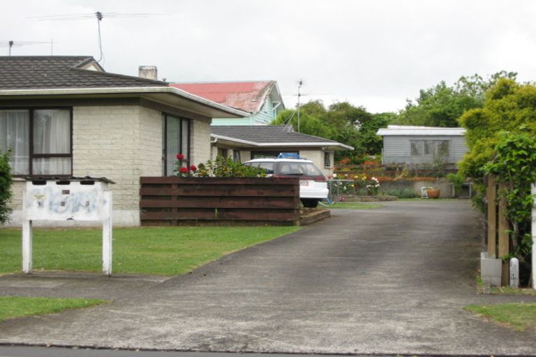 Photo of property in 1/69 West Street, Pukekohe, 2120