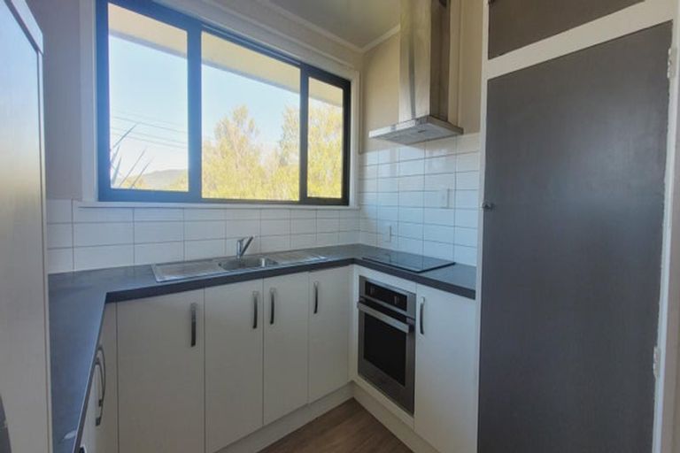 Photo of property in 54 Davidson Crescent, Tawa, Wellington, 5028