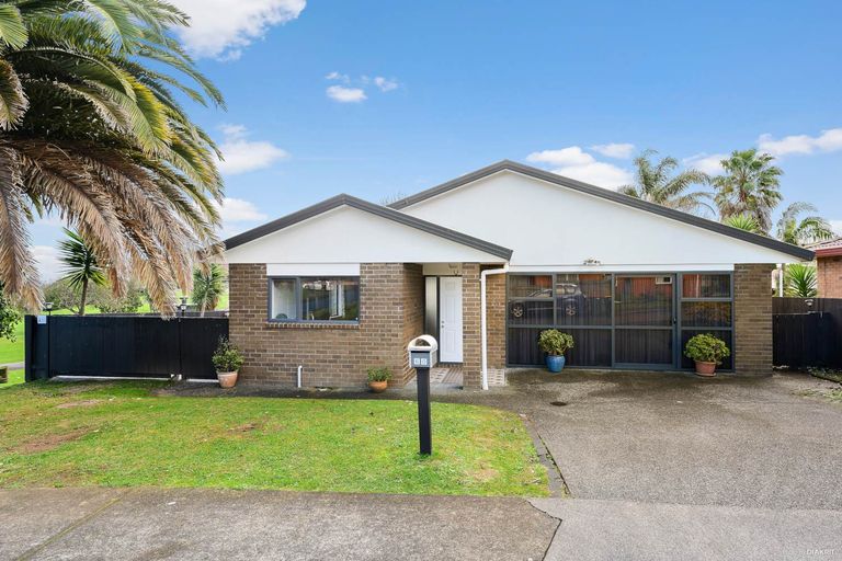 Photo of property in 60 Pitt Avenue, Clendon Park, Auckland, 2103