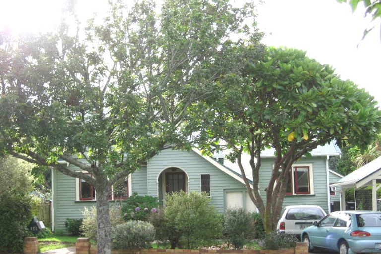 Photo of property in 14 Mark Road, Mount Albert, Auckland, 1025