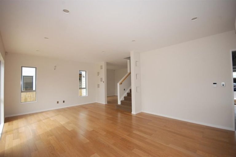 Photo of property in 120a Wellington Street, Howick, Auckland, 2014