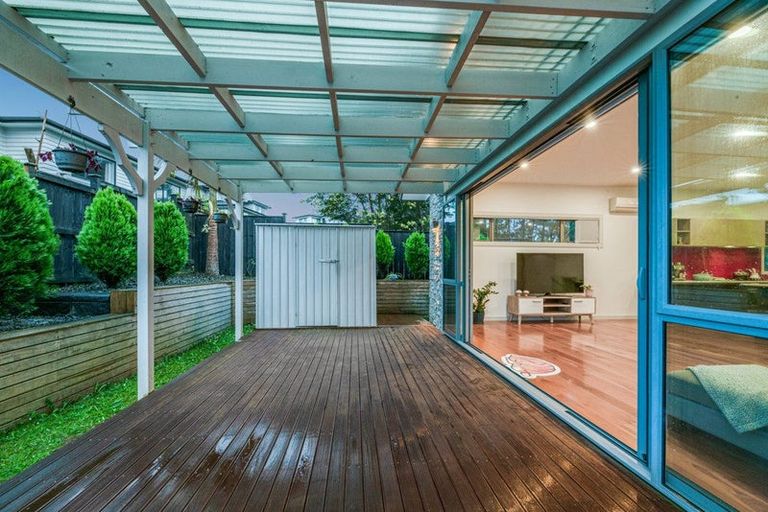 Photo of property in 120 San Valentino Drive, Henderson, Auckland, 0612