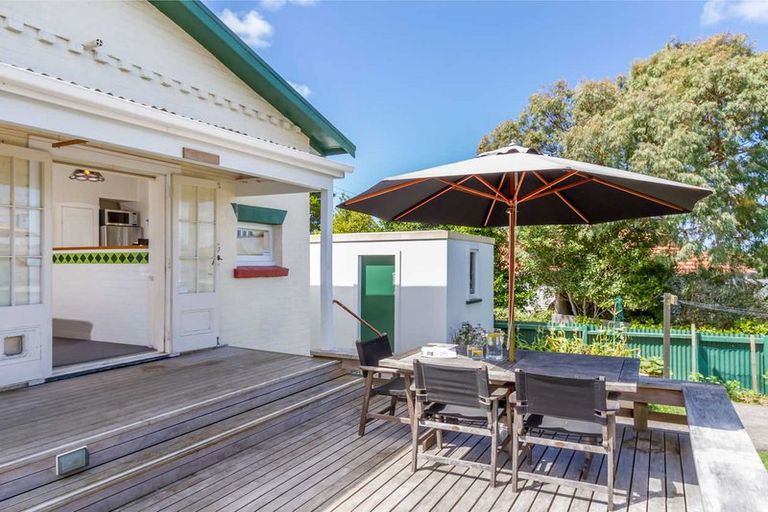 Photo of property in 10 Arawa Street, New Lynn, Auckland, 0600
