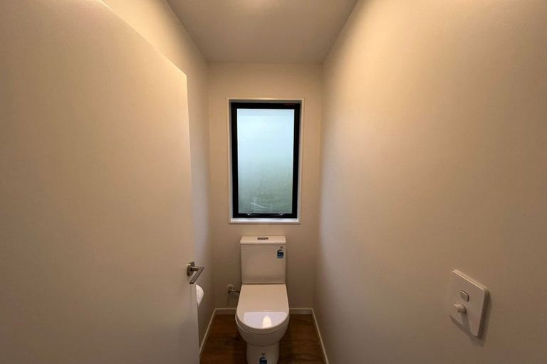 Photo of property in 49 Moncks Spur Road, Redcliffs, Christchurch, 8081