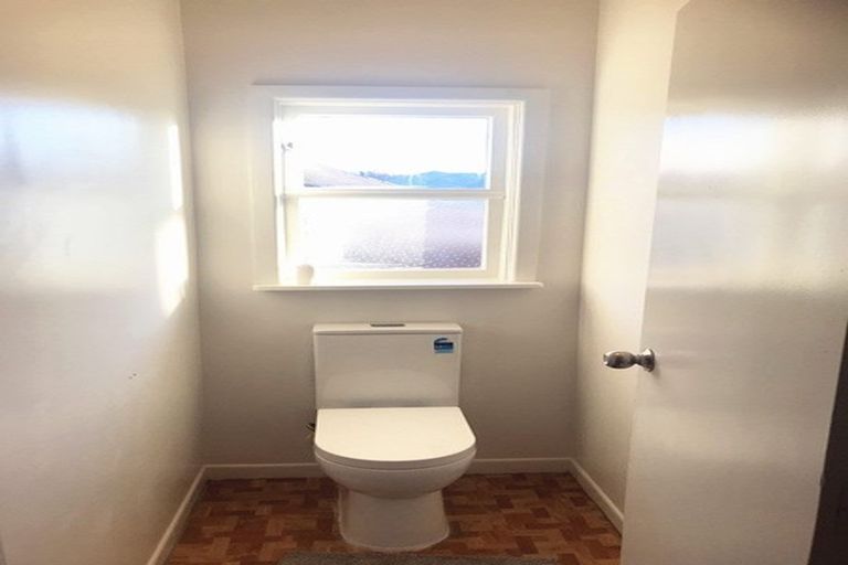 Photo of property in 12-14 Clevedon Road, Papakura, 2110