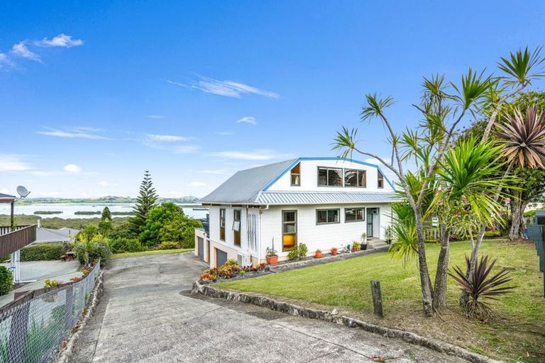 Photo of property in 72 West View Crescent, Onerahi, Whangarei, 0110