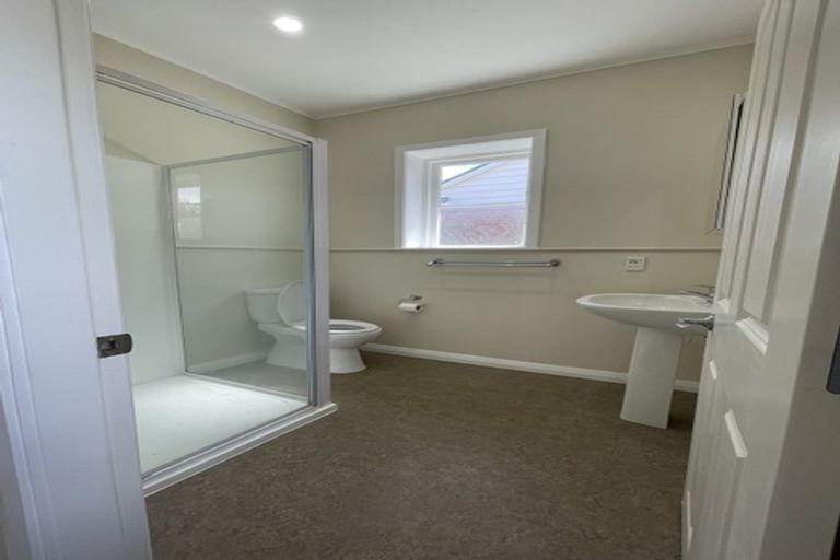 Photo of property in 7 Okura Grove, Boulcott, Lower Hutt, 5010