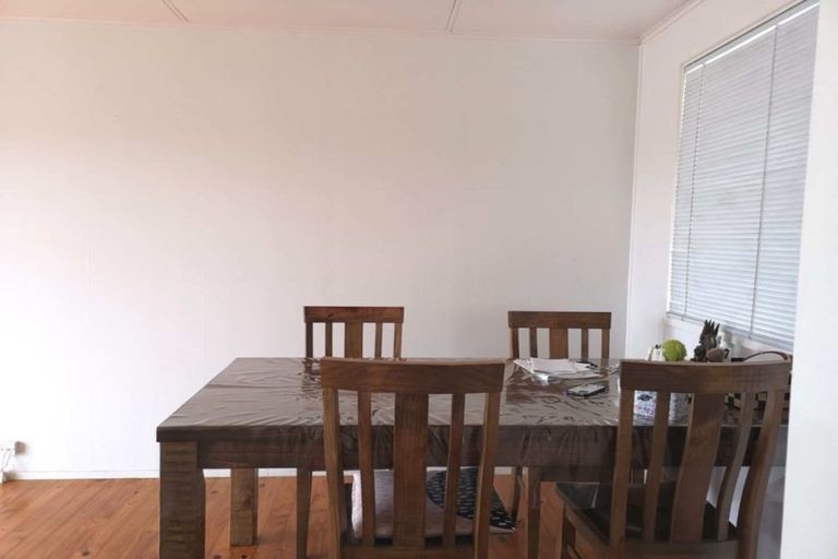 Photo of property in 2/543 East Coast Road, Browns Bay, Auckland, 0630