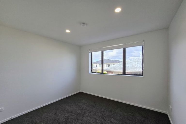 Photo of property in 7c Gulf Crest, Bucklands Beach, Auckland, 2012
